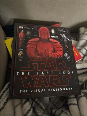 Star Wars The Last Jedi The Visual Dictionary: Hidalgo, Pablo: 9781465455512: Bo